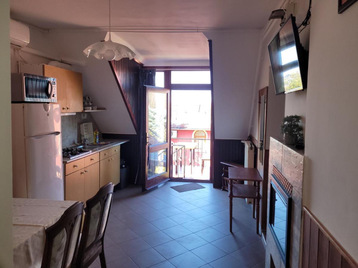 Leganyi Apartmanhaz エゲル エクステリア 写真